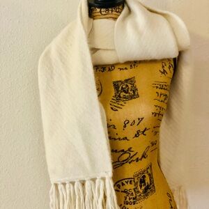 Mulberry Oversized Angora Wool Fringed Scarf